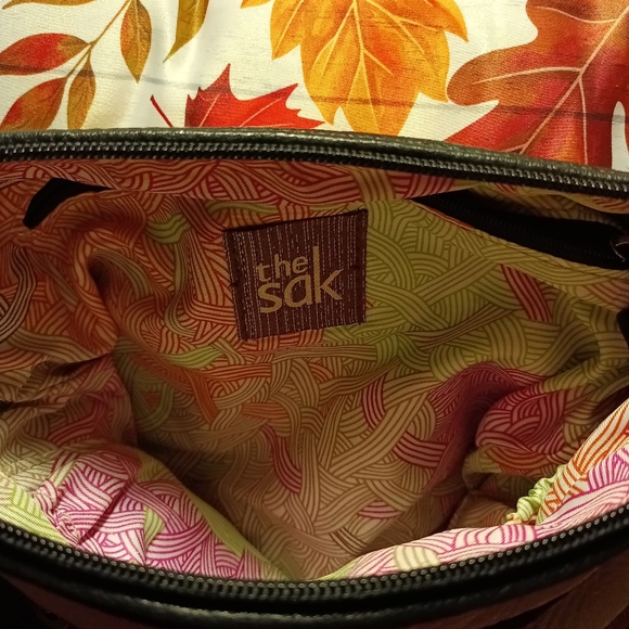 The Sak bag. Gently used. Excellent condition. No call outs. Great bag - Picture 5 of 5